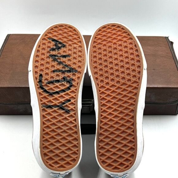 VANS Toy Story x Authentic 'Woody' - RARE - Picture 7 of 9